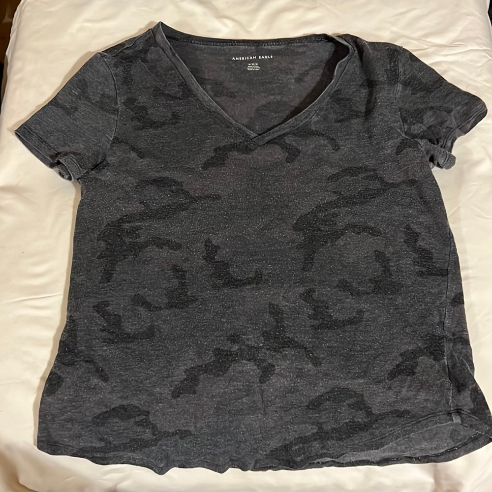 American Eagle, Medium Camo V-neck T-shirt